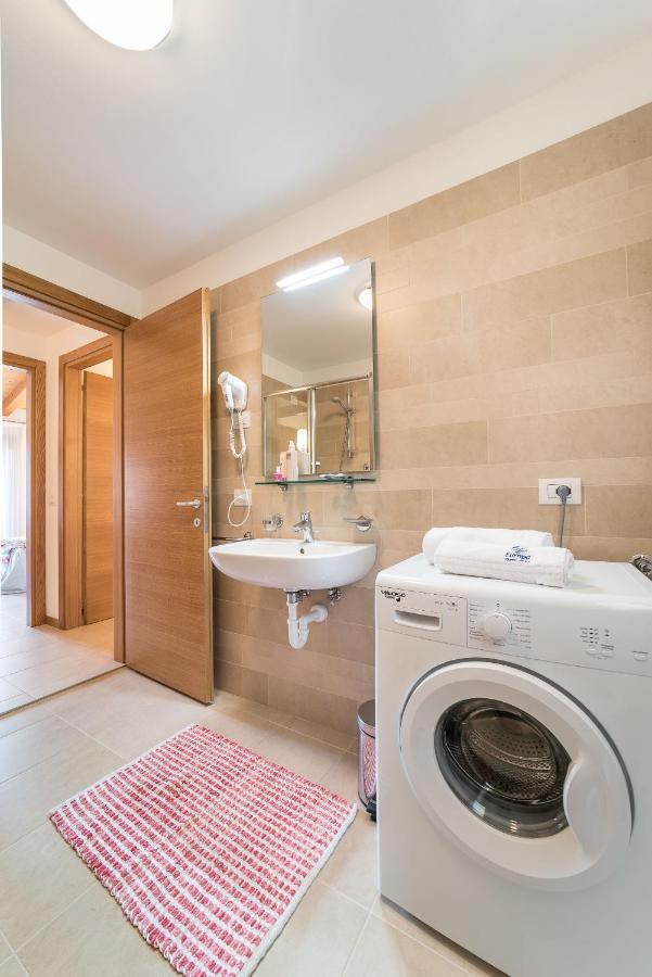 Villaggio Tamerici Линяно Сабиадоро Екстериор снимка